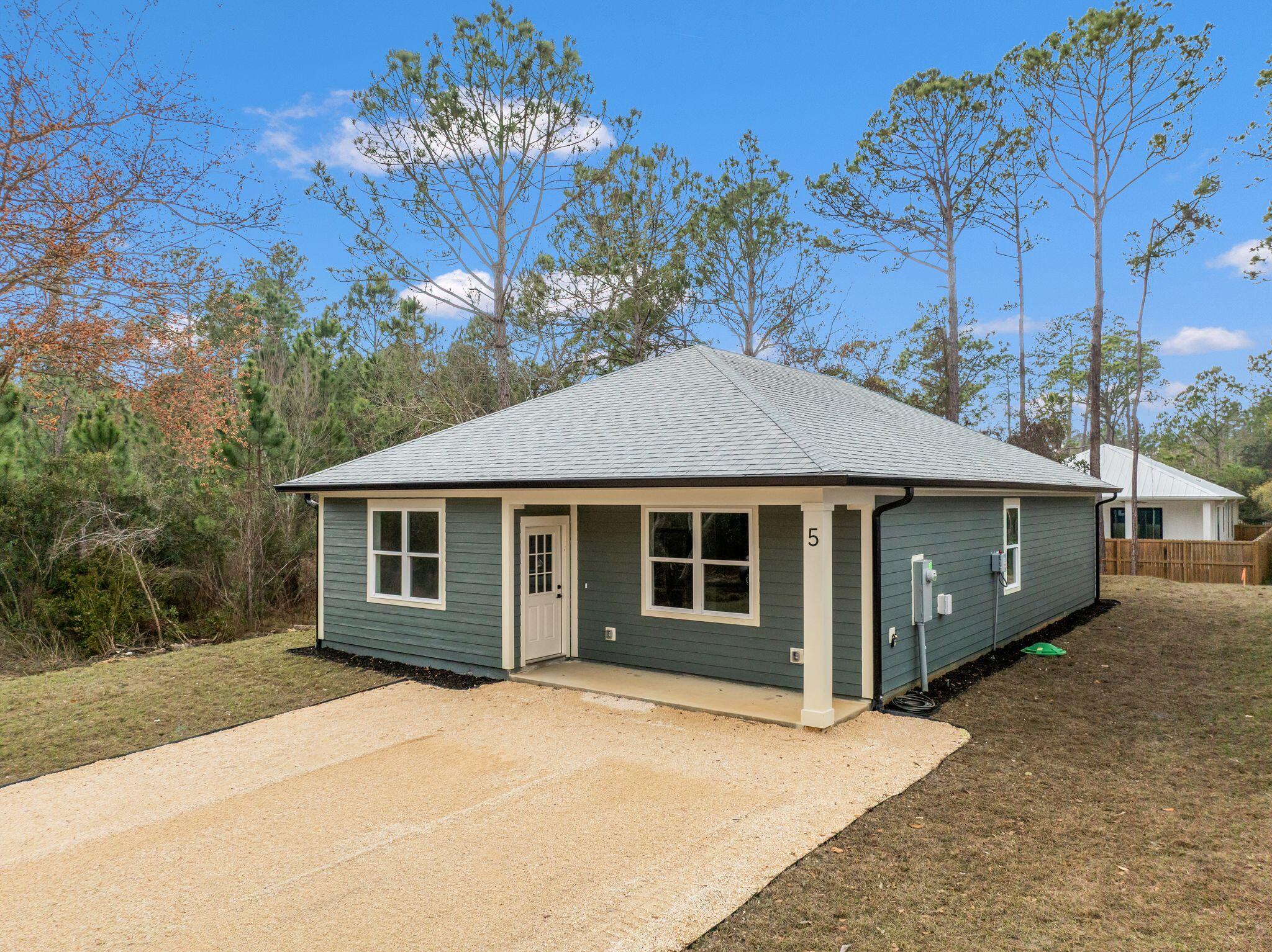 Residential Lease in Santa Rosa Beach 2