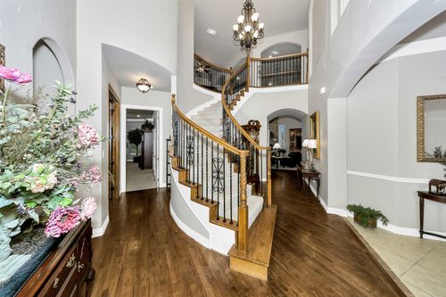 2401 Portwood Way, Fort Worth, TX, 76179-6655 | Card Image