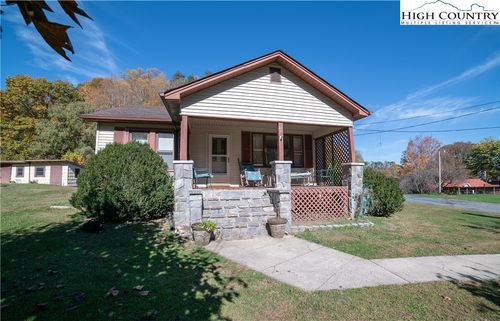 292 Little Elk Rd, Elk Park, NC, 28622-8936 | Card Image