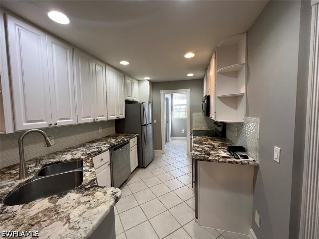 Residential Lease in Naples 4