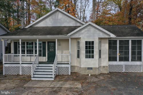 696 Ocean Pkwy, OCEAN PINES, MD, 21811-9402 | Card Image