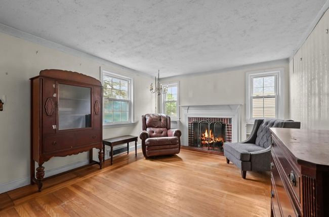 525 Buttonwoods Ave, House other with 3 bedrooms, 2 bathrooms and 5 parking in Warwick RI | Image 16