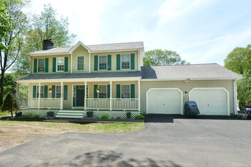 39 Warner St, Bristol, CT, 06010-3161 | Card Image