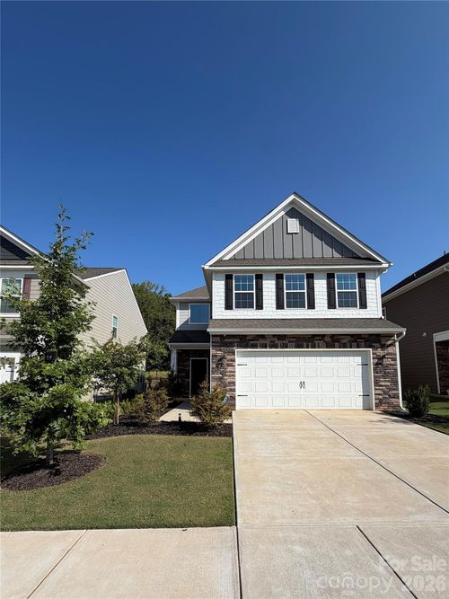 292 Runner Stone Ln, Fort Mill, SC, 29715-2543 | Card Image