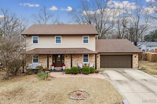 1024 Hickory Pt, Collinsville, IL, 62234-5276 | Card Image