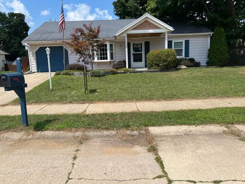 1419 Viking Dr, South Bend, IN, 46628-3840 | Card Image