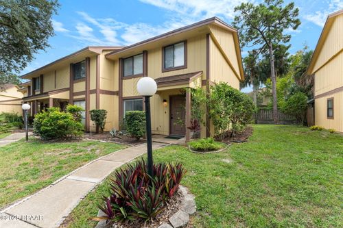 9 Lakewood Park Dr, Ormond Beach, FL, 32174-5172 | Card Image