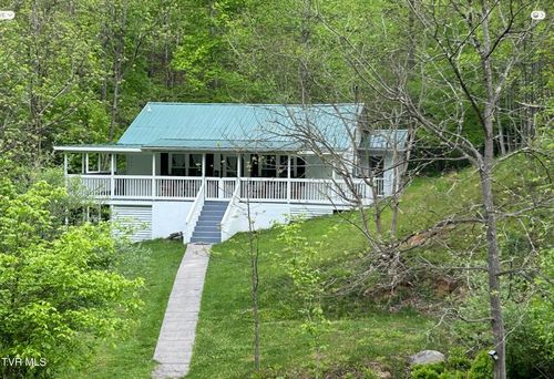 4271 Dickenson Hwy, Clintwood, VA, 24228-6009 | Card Image