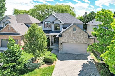 860 Talisman Cres, House other with 4 bedrooms, 3 bathrooms and 6 parking in London ON | Image 2