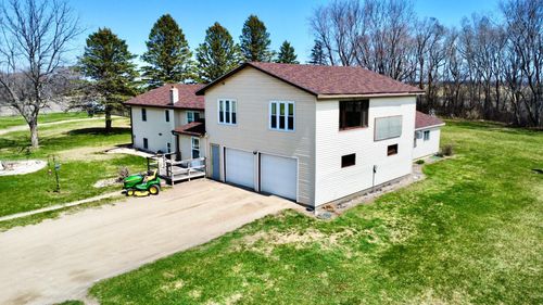 77620 300th St, Clinton, MN, 56225-5095 | Card Image