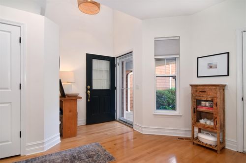 34 Trailhead Ln, Tarrytown, NY, 10591-5048 | Card Image