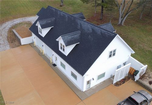 46511 National Rd, Saint Clairsville, OH, 43950-9719 | Card Image