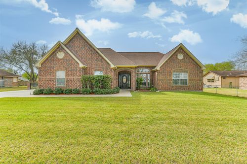 1925 42nd Ave N, Texas City, TX, 77590-4060 | Card Image