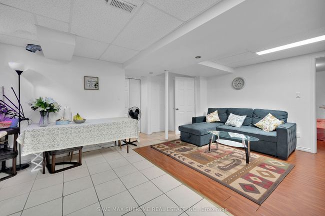 22 Constance St, House other with 6 bedrooms, 6 bathrooms and 5 parking in Brampton ON | Image 33