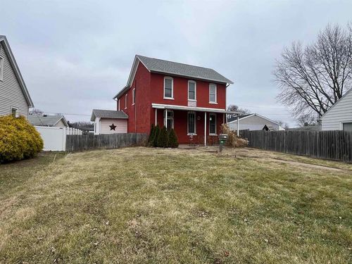 3302 Rockingham Rd, Davenport, IA, 52802-2651 | Card Image