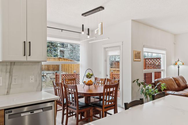 137 St Moritz Pl Sw, House other with 5 bedrooms, 4 bathrooms and 4 parking in Calgary AB | Image 13