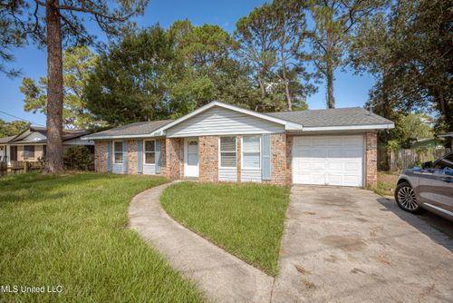 4907 Old Mobile Ave, Pascagoula, MS, 39581-4525 | Card Image