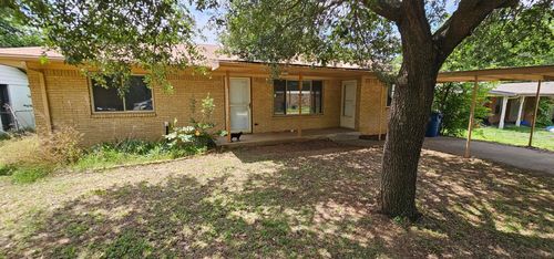 220 W Val Verde Cir, Keene, TX, 76059-1935 | Card Image