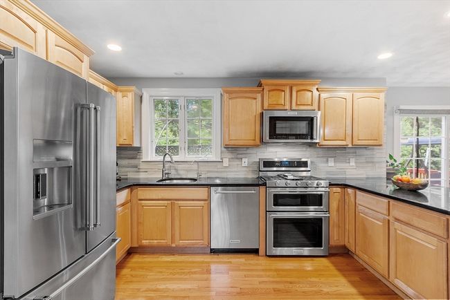 40 Powers Rd, House other with 4 bedrooms, 3 bathrooms and 4 parking in Westford MA | Image 6