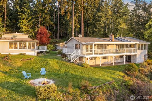 9139 Sw Bayview Dr, Vashon, WA, 98070-7021 | Card Image
