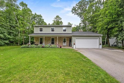 1218 Westwood Lane, MANITOWOC, WI, 54220 | Card Image