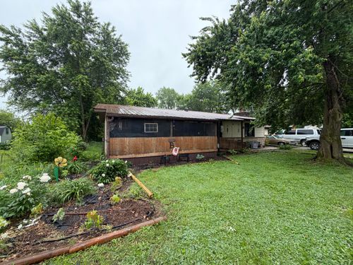 8286 Lockman St, Winona, MO, 65588-8100 | Card Image