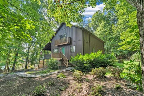182 Pioneer Trl, Collinsville, VA, 24078-3026 | Card Image