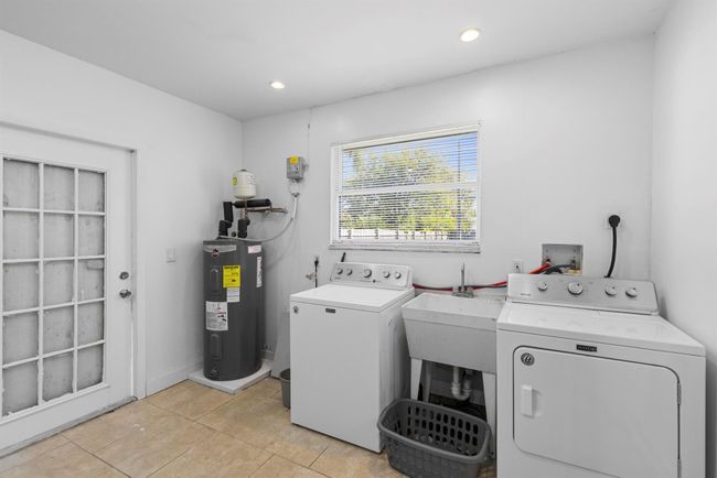 733 Se Academy Ln, House other with 2 bedrooms, 2 bathrooms and null parking in Port St. Lucie FL | Image 20