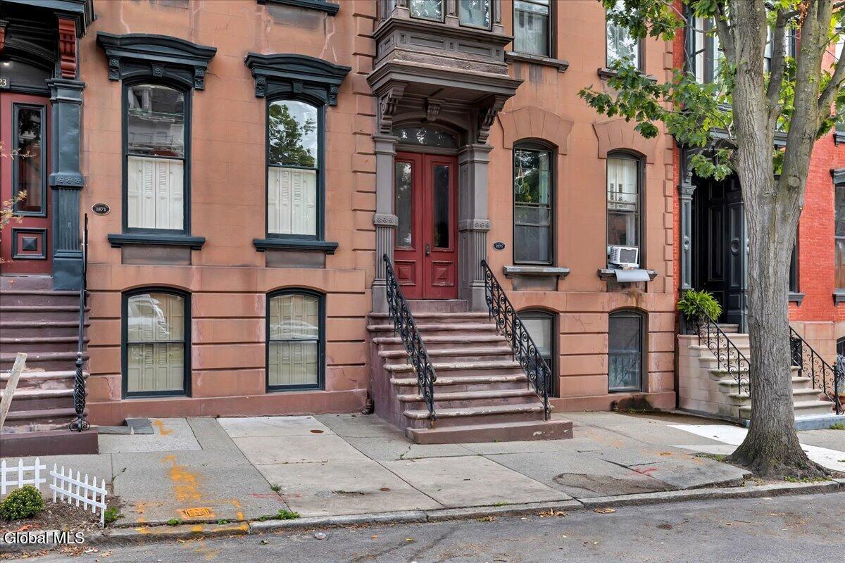 Residential Income in Albany 2