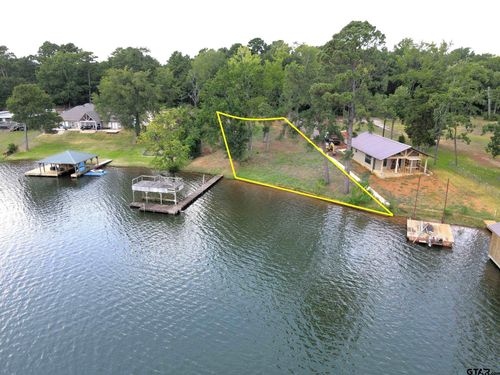 2432 Lake Park Ln, Jacksonville, TX, 75766-8846 | Card Image