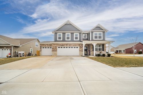 305 Waterford Ln, Pendleton, IN, 46064-6418 | Card Image