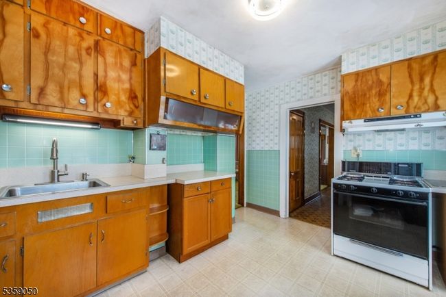 63 2 Nd Ave, House other with 4 bedrooms, 2 bathrooms and null parking in Garwood NJ | Image 13