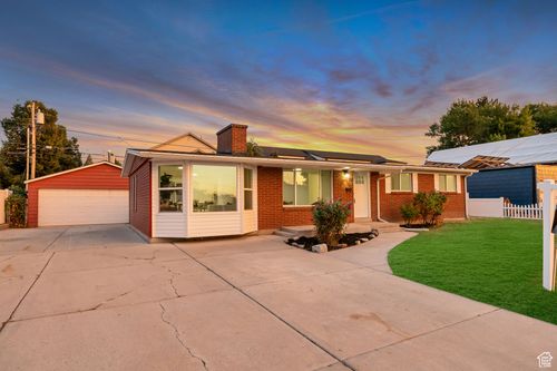 160 E 7060 S, Midvale, UT, 84047-1547 | Card Image