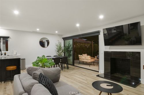 4555 Oakdale St, Montclair, CA, 91763 | Card Image