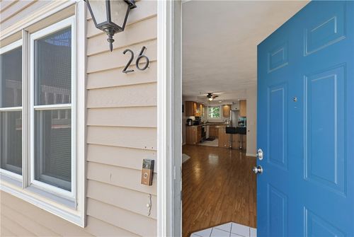 3399 Post Rd, Warwick, RI, 02886-7100 | Card Image