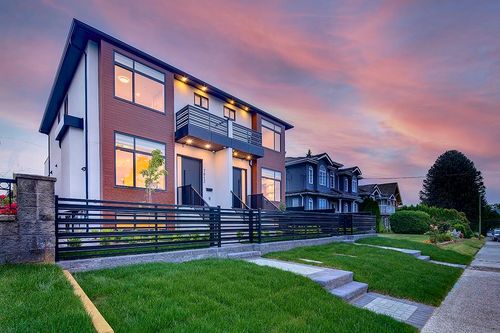 7813 18th Ave, Burnaby, BC, V3N1J5 | Card Image