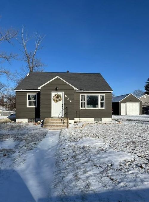 532 4th Street Sw, Perham, MN, 56573 | Card Image