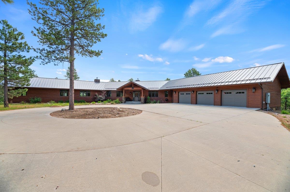 Oak Leaf Pl, Sturgis, SD 57785