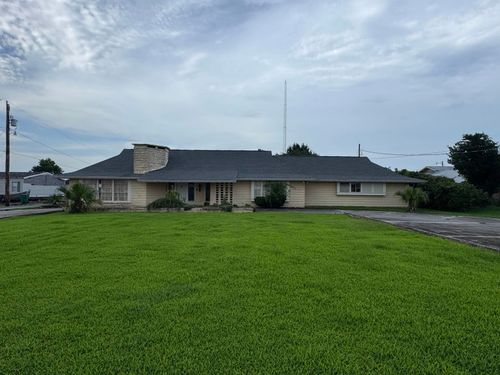 120 E 146th St, Galliano, LA, 70354-4327 | Card Image