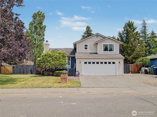 307 Berninger St, Enumclaw, WA, 98022-8485 | Card Image