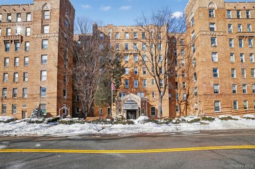 apt-4n-219 Bronx River Rd, Yonkers, NY, 10704-3719 | Card Image
