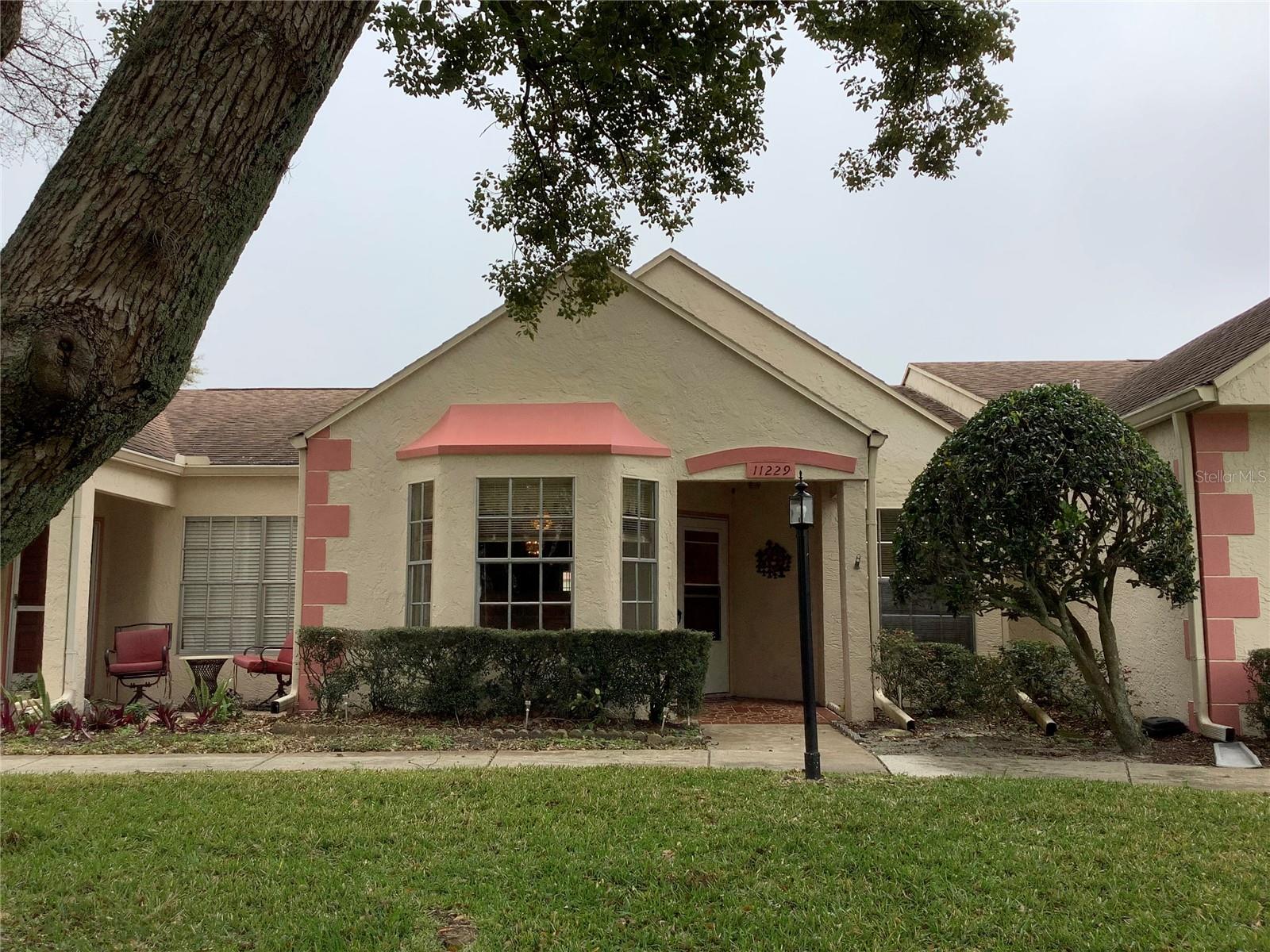 Versailles Ln, Port Richey, FL 34668