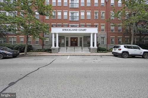 apt-419-500 Admirals Way, PHILADELPHIA, PA, 19146-5227 | Card Image