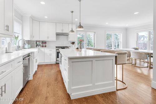 30 Almira Dr, Greenwich, CT, 06831-5138 | Card Image