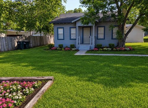 513 San Marcos Hwy, Luling, TX, 78648-1710 | Card Image