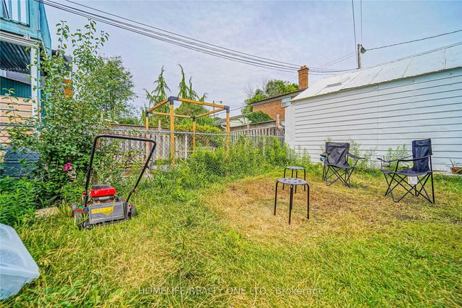MAIN - 104 Benson Ave, House other with 2 bedrooms, 1 bathrooms and null parking in Toronto ON | Image 33