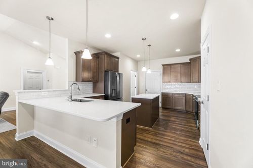 507 Pearl St, ELLENDALE, DE, 19941-2301 | Card Image