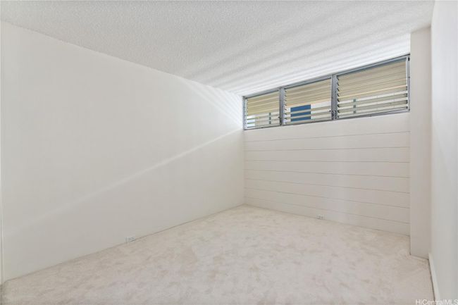 803 - 620 Mccully Street, Home with 2 bedrooms, 1 bathrooms and 1 parking in Honolulu HI | Image 9