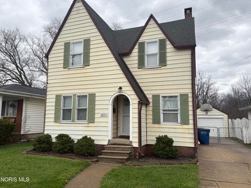 1829 Meadowlark Ave, Toledo, OH, 43614-3943 | Card Image