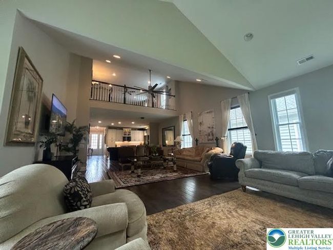 1051 Resolution Dr, House other with 3 bedrooms, 3 bathrooms and null parking in Bethlehem PA | Image 12